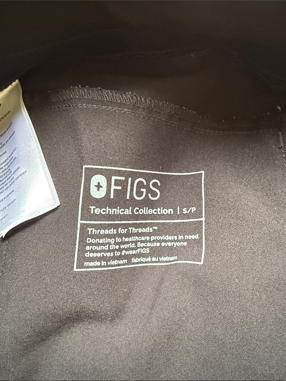 Figs Isabel High Rise Wide Leg Scrub Pants Petite - Picture 3 of 3